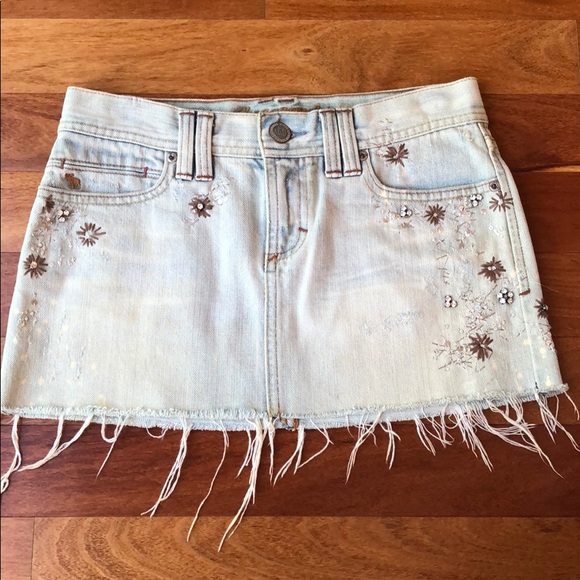 Abercrombie & Fitch Dresses & Skirts - NWOT A&F light wash denim skirt with details